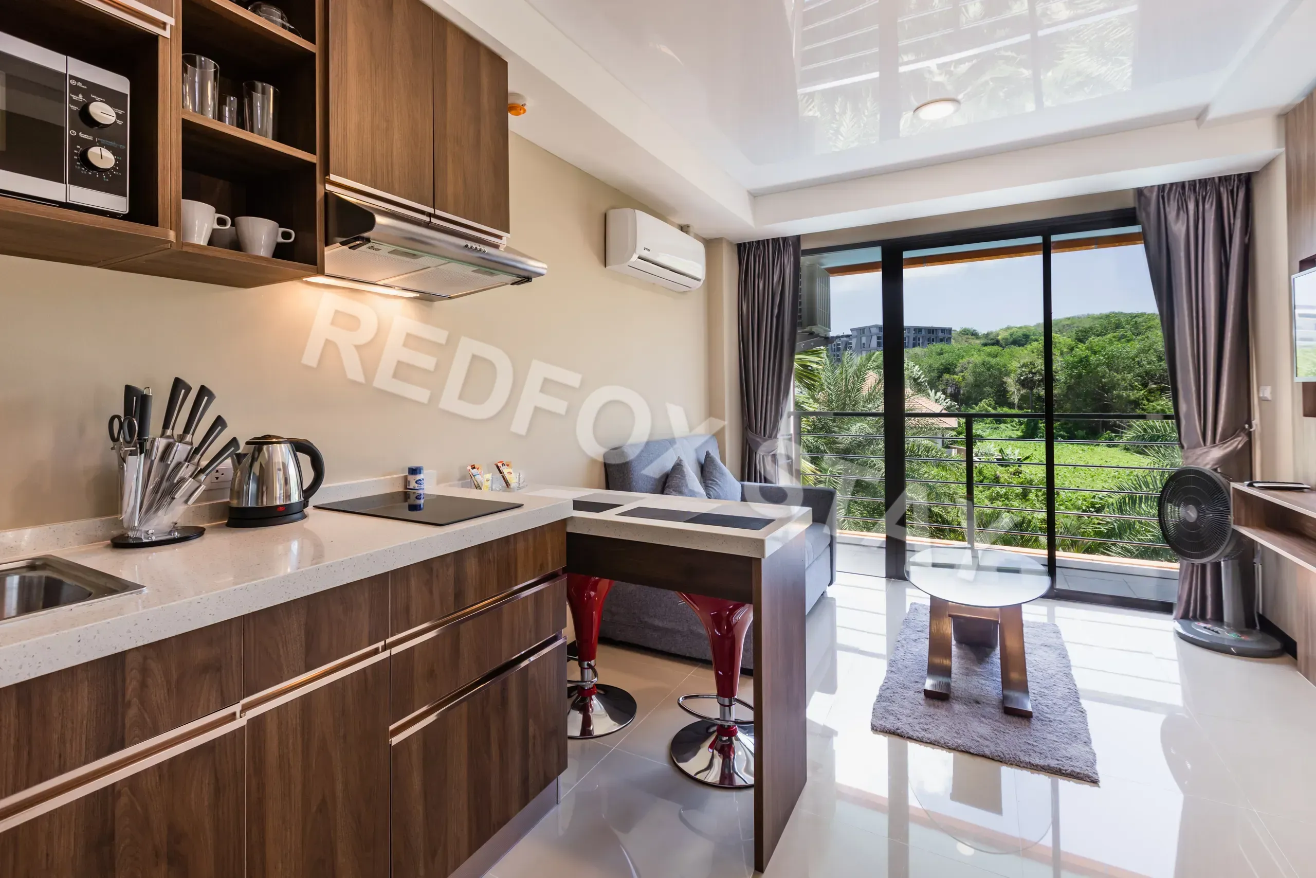 NBC Condo — тихие апартаменты с одной спальней у пляжа Най Харн от Redfox Hospitality